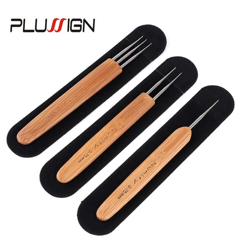 Plussign Bamboo Handle With Hook Needle For Crochet And Dreadlock Hair One Piece Set